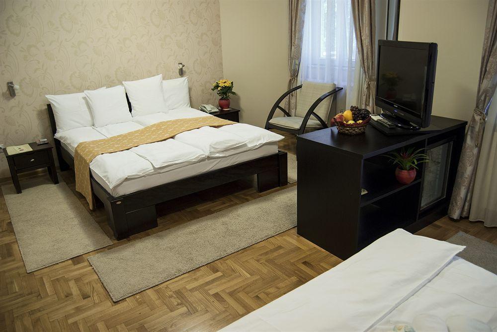 Villa Forest เบลเกรด ภายนอก รูปภาพ